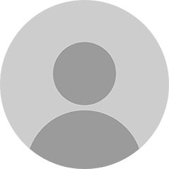 Graues Benutzerprofil-Symbol mit einer generischen Silhouette einer Person auf hellgrauem Hintergrund.
