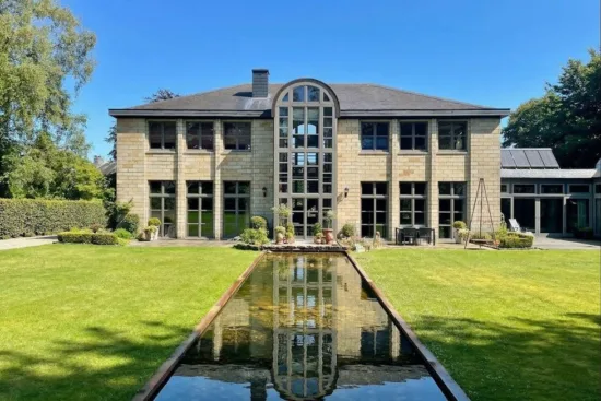 Garten mit Teich