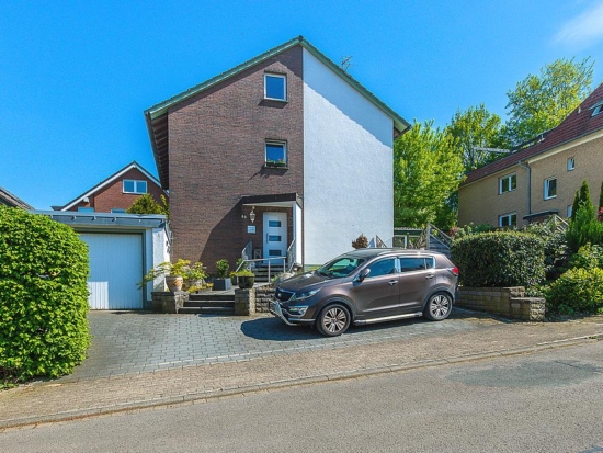 Kapitalanlage: vollvermietetes 3-Familienhaus - provisionsfrei für Käufer - Außenansicht #1